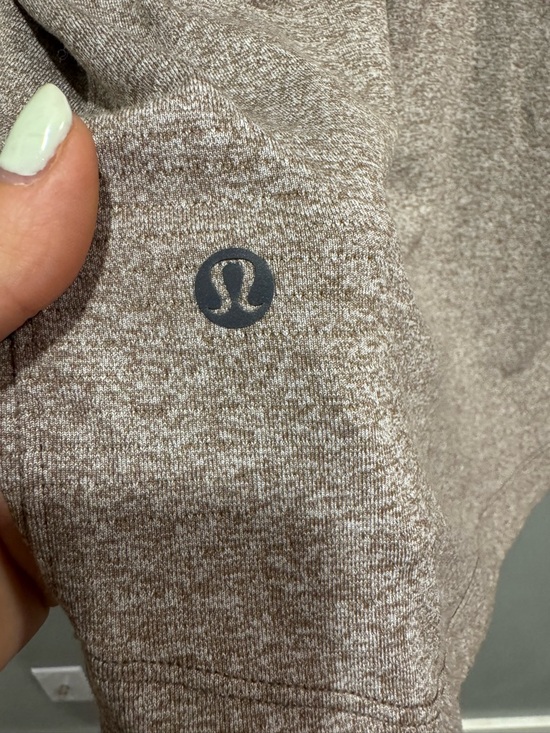 Lululemon License To Train Short Sleeve Shirt Size Medium - Picture 5 of 5